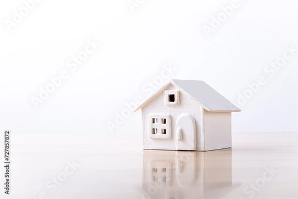 Fototapeta ミニチュアの白い家