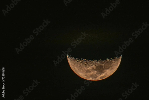 Obraz Lua pela metade
