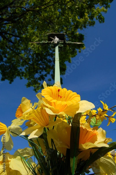 Obraz a roadside cross seen differently