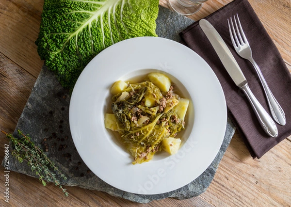 Obraz Wirsing Eintopf mit Kartoffeln und Hackfleisch