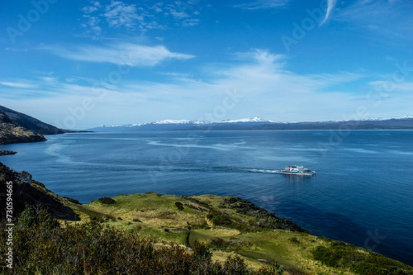Obraz Cruise sailing through the Beagle Channel. Ushuaia