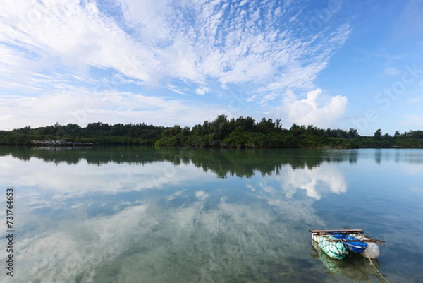 Obraz 沖縄県宮古島　海岸の風景　朝凪