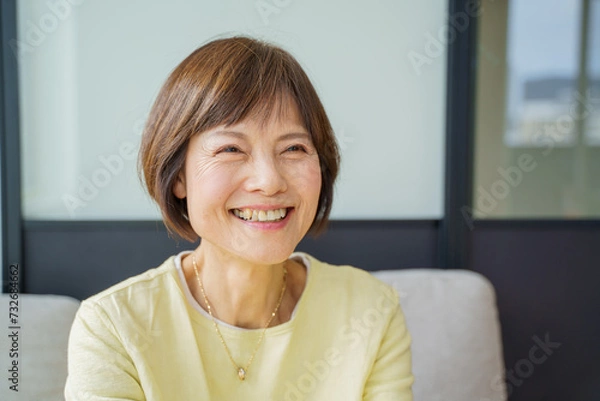Fototapeta 笑顔のシニア女性