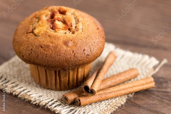Obraz Delicious apple and cinnamon muffins