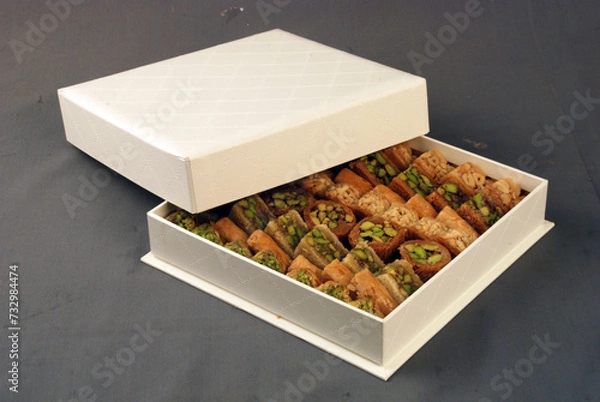 Obraz Various oriental sweets with pistachios and Arabic cashews