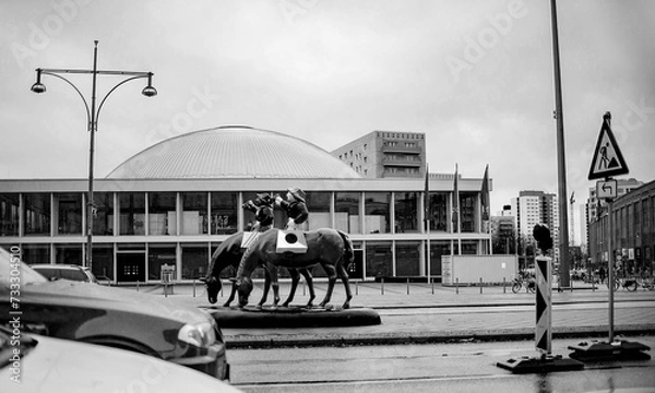 Fototapeta budowa, architektura, gród, miejski, biura, niebo, stary, Śródmieście, budowa, drapacz, dom, bisnes, apartament, okienna, berlin, historyczne, blękit, wieza, cegieł, okienna, budowa, glases, mur berli