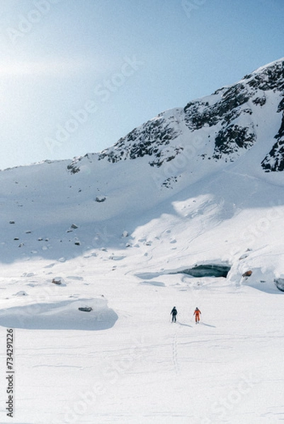 Obraz Alpines Panorama: Schneebedeckte Gipfel und weite Aussichten