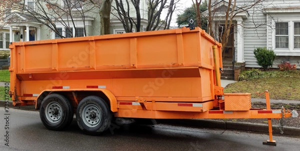 Obraz Orange industrial dumpster