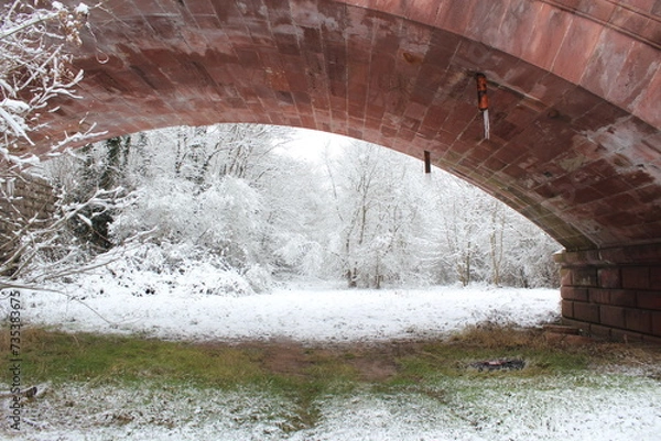 Obraz Brückenbogen der Alten Mainbrücke in Marktheidenfeld im Winter