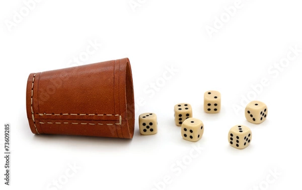 Obraz Würfelbecher mit Würfeln