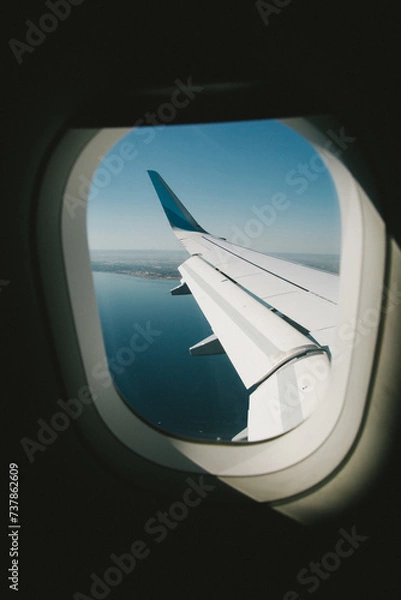 Obraz Flugzeug im Himmel bei blauem Himmel