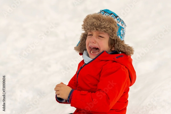 Obraz Crying kid with frozen hands
