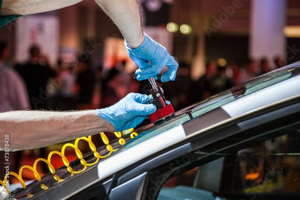 Obraz repair car windshield