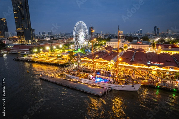 Obraz Aerial view of Asiatique The Riverfront open night market at the Chao Phraya river in Bangkok, Thailand