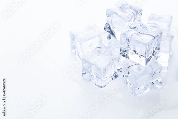 Fototapeta 白背景に角氷