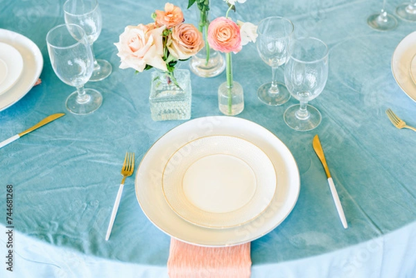 Fototapeta table setting with flowers
