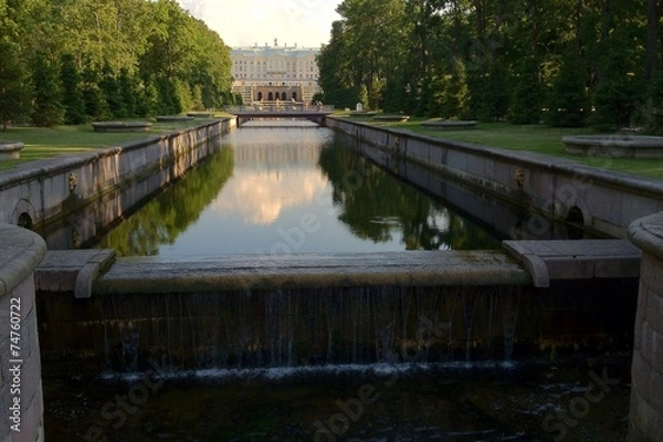 Fototapeta вид на Большой дворец в Петергофе