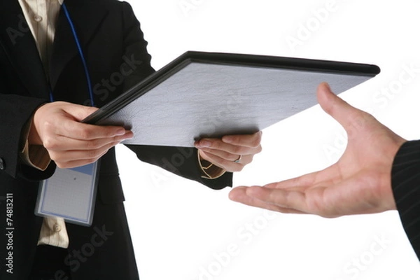 Fototapeta 손과 서류의 클로즈업 