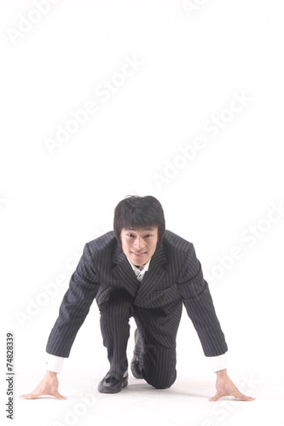 Fototapeta 스튜디오 안에서 제스처 취하고 있는 비즈니스맨