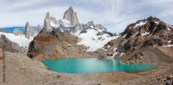 Fototapeta Fitz Roy mountain and Laguna de los Tres panoramic view of scenery with no people, Patagonia, Argentina
