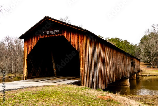 Obraz Covered Bridge at Watson Mill State Park in Comer Georgia
