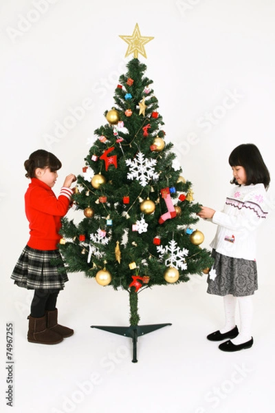 Fototapeta 예쁘고 어린 소녀들의 겨울