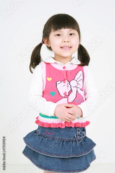 Fototapeta 스튜디오 안의 여자 꼬마 어린이