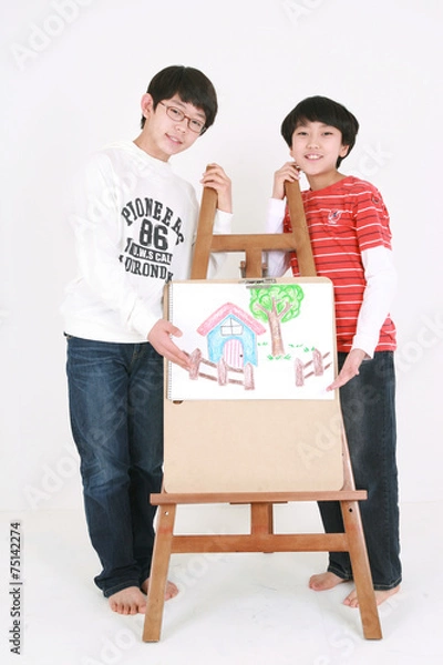 Obraz 스튜디오 안의 초등학생 어린이들