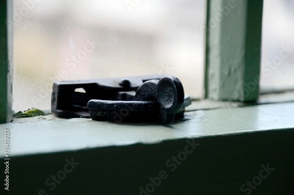 Fototapeta 古い窓の鍵