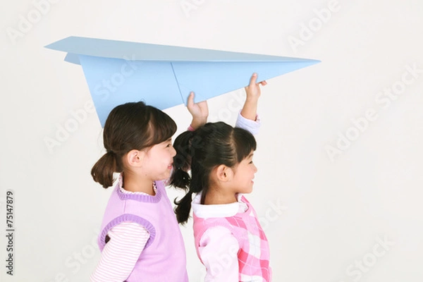 Obraz 스튜디오 안의 아시안 어린이들