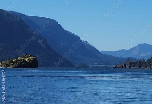 Fototapeta river among mountains