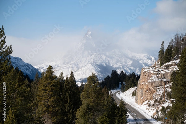 Fototapeta Pilot peak covered with a cloud in the winter
