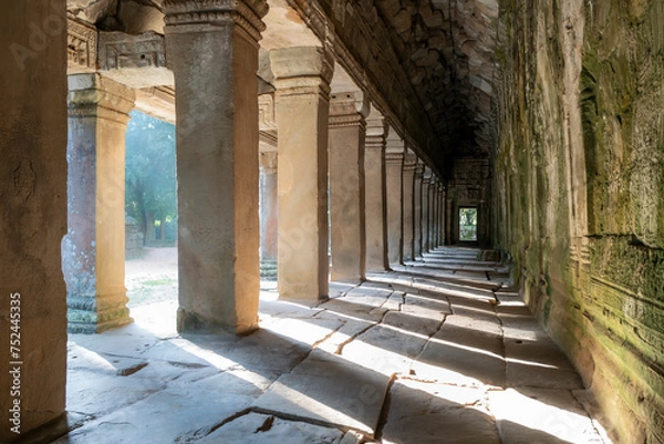 Obraz Ta Prohm temple at Angkor Thom complex, Siem Reap, Cambodia
