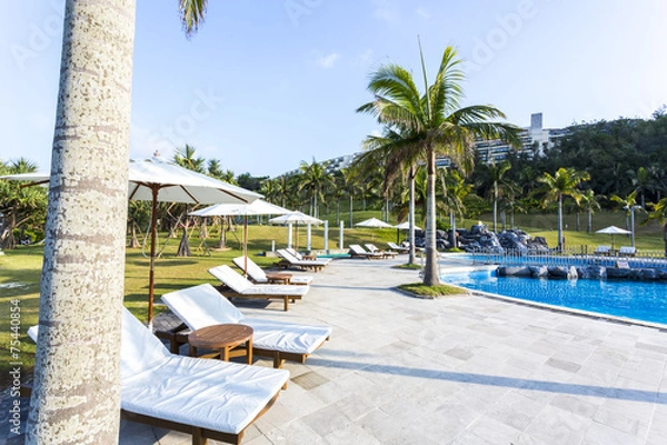 Fototapeta 高級リゾートのプールサイド