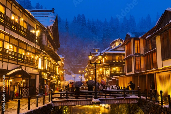 Obraz 雪降る夜の銀山温泉