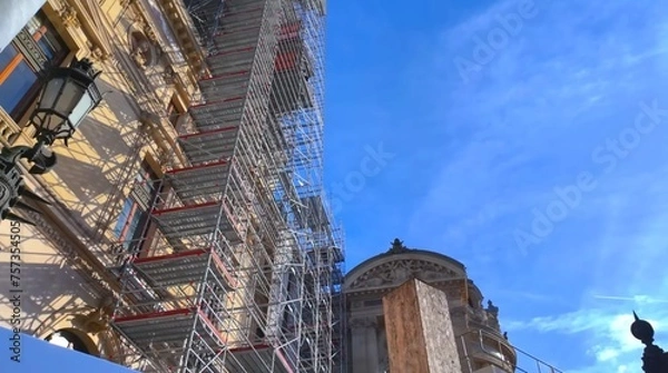 Obraz Scaffolding during renovation work of an old historical building in the center of Paris.