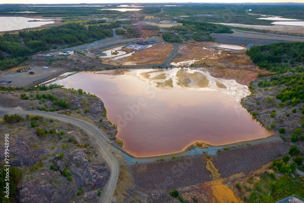 Fototapeta Aftermath of mining company in Sudbury, Ontario, Canada, known for its mining activities, including nickel mining, processing facility, mill, smelter and refinery. Largest complexes in the world.