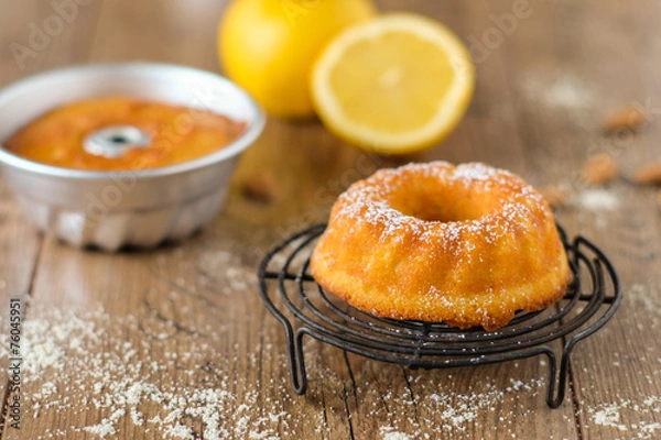 Obraz Hausgemachter Mini Gugelhupf