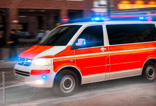 Obraz Vorbeifahrendes Einsatzfahrzeug