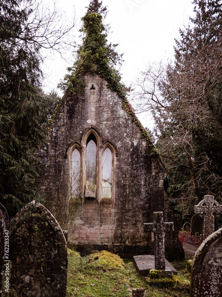 Obraz Old abandoned chapel and graveyard