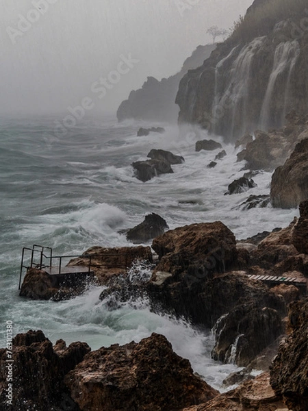 Obraz Rainy and wavy