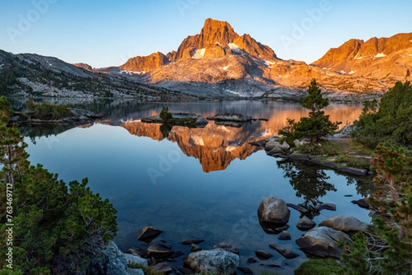 Obraz Majestic Morning Mountain Reflects in Mirror Like Lake