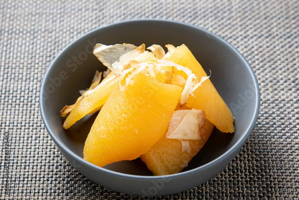 Obraz 小鉢に盛り付けられた数の子。
