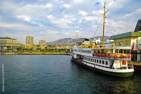 Obraz ship at the pier