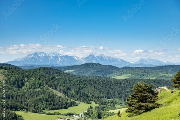 Fototapeta Beautiful panorama of the Pass over Tokarnia. Slovakia. View of the Tatra Mountains.