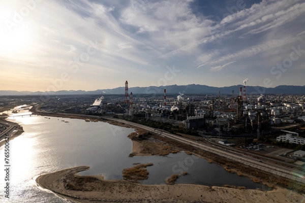Fototapeta 四日市コンビナート　磯津海岸からのドローンによる空撮