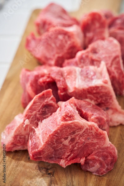 Fototapeta 生の牛スネ肉