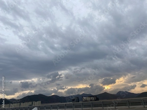 Fototapeta 해지기 전 구름 많은 하늘