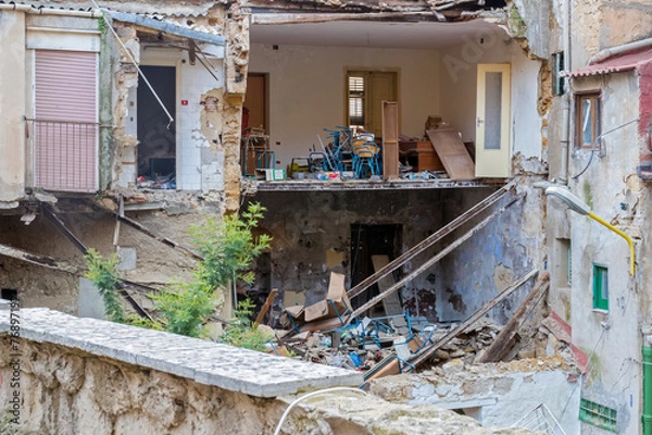 Obraz House collapse in Agrigento old town