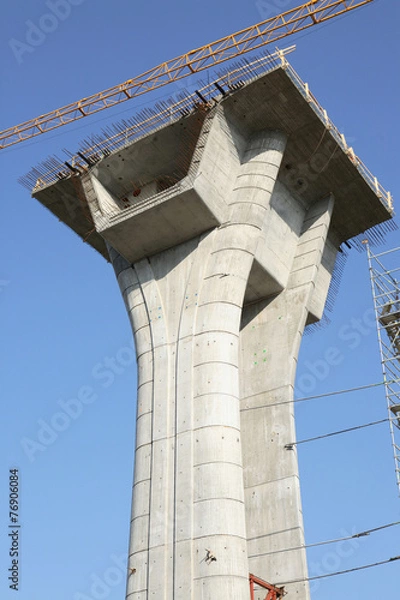 Fototapeta concrete pillar